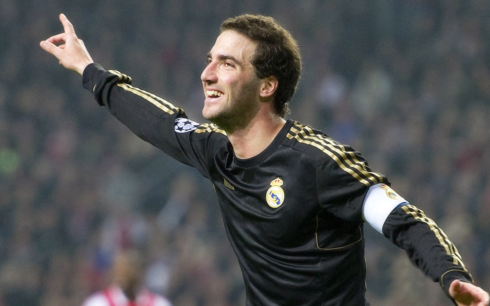 意甲激战连连：攻守精彩纷呈！，意甲战况