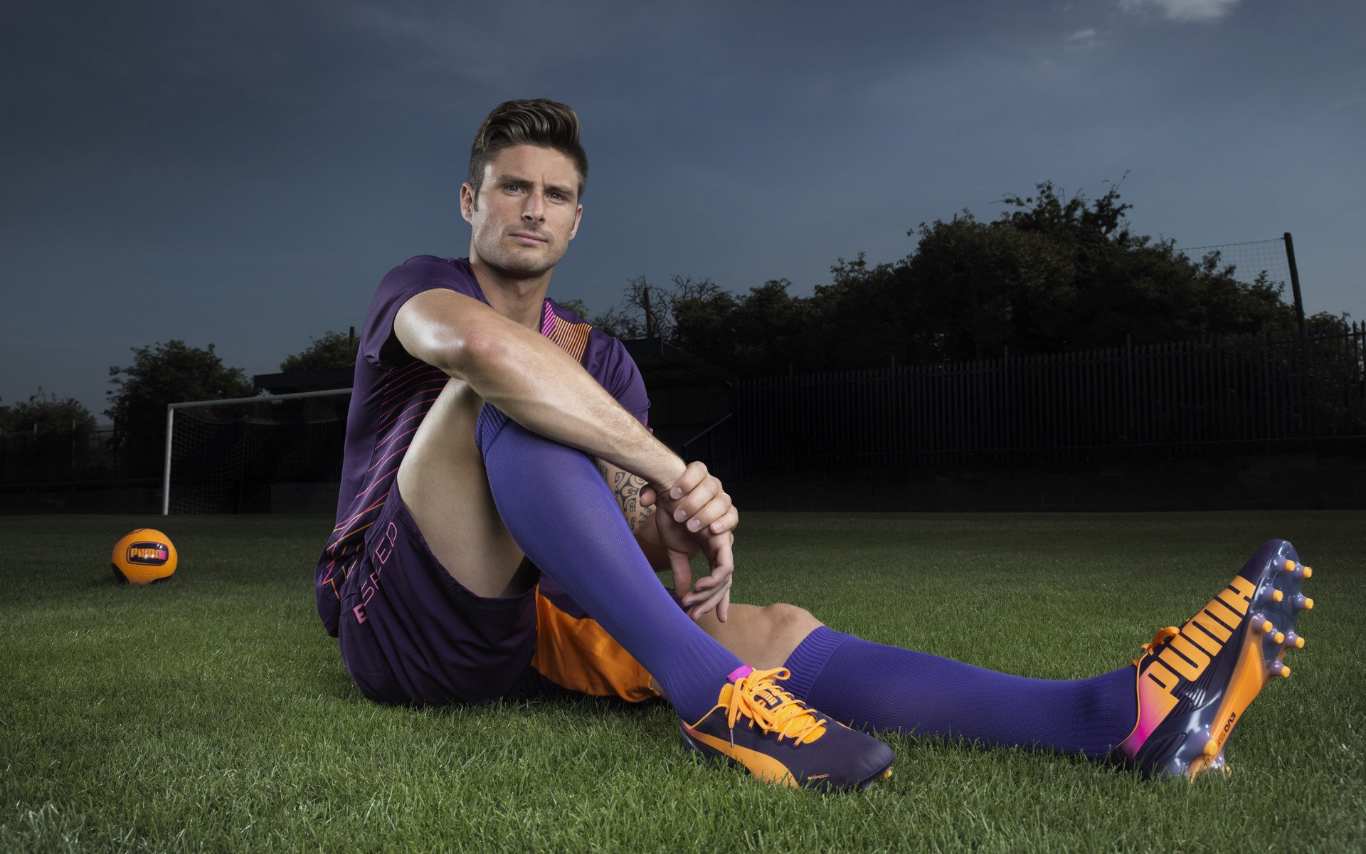 战术模型对比：中控节奏稳进，美国爆发先发，战术模板